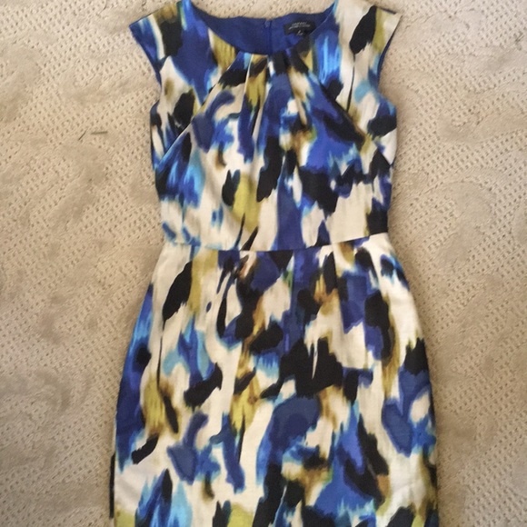 Tahari Dresses & Skirts - Tahari dress